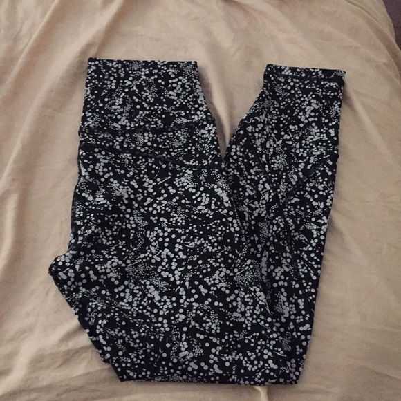 lululemon athletica Pants - Lululemon athletica in movement tights